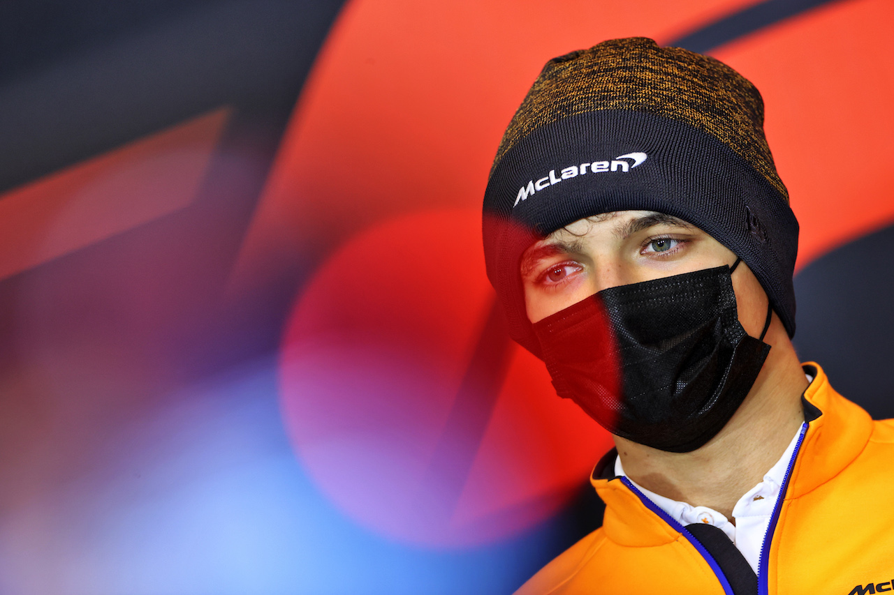 GP IMOLA, Lando Norris (GBR) McLaren in the FIA Press Conference.
15.04.2021. Formula 1 World Championship, Rd 2, Emilia Romagna Grand Prix, Imola, Italy, Preparation Day.
- www.xpbimages.com, EMail: requests@xpbimages.com © Copyright: Charniaux / XPB Images