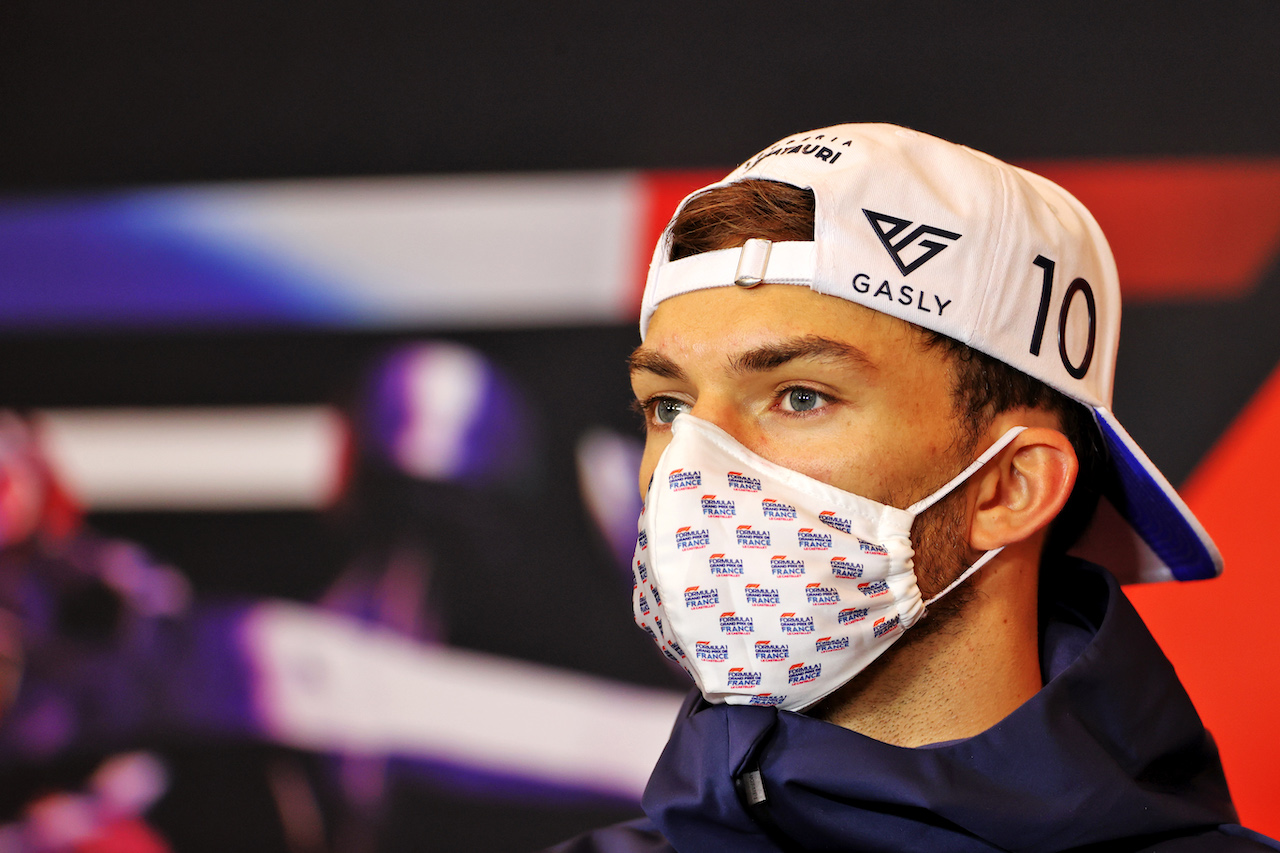 GP IMOLA, Pierre Gasly (FRA) AlphaTauri in the FIA Press Conference.
15.04.2021. Formula 1 World Championship, Rd 2, Emilia Romagna Grand Prix, Imola, Italy, Preparation Day.
- www.xpbimages.com, EMail: requests@xpbimages.com © Copyright: Charniaux / XPB Images
