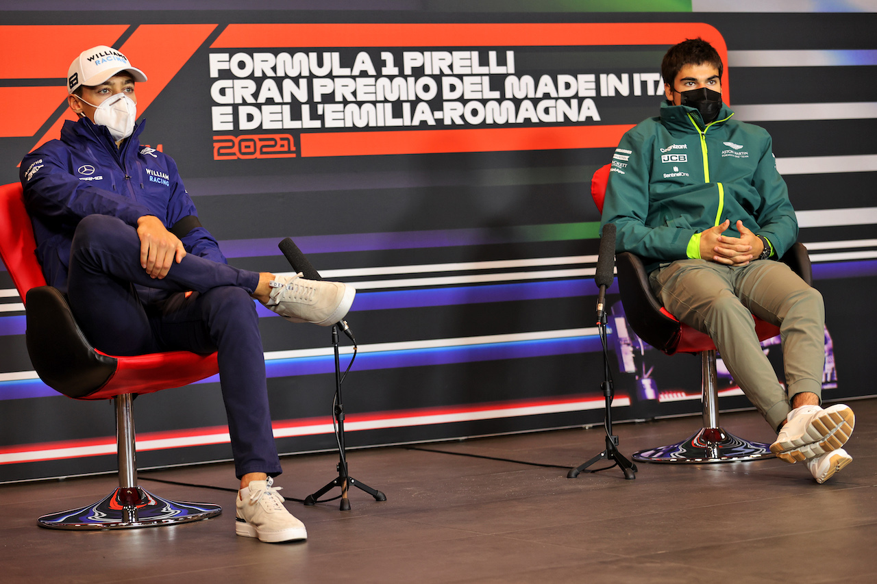 GP IMOLA, (L to R): George Russell (GBR) Williams Racing e Lance Stroll (CDN) Aston Martin F1 Team in the FIA Press Conference.
15.04.2021. Formula 1 World Championship, Rd 2, Emilia Romagna Grand Prix, Imola, Italy, Preparation Day.
- www.xpbimages.com, EMail: requests@xpbimages.com © Copyright: Charniaux / XPB Images