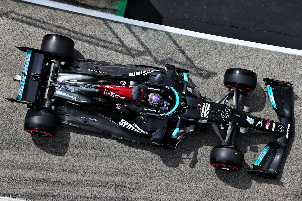 GP IMOLA, Lewis Hamilton (GBR) Mercedes AMG F1 W12.
17.04.2021. Formula 1 World Championship, Rd 2, Emilia Romagna Grand Prix, Imola, Italy, Qualifiche Day.
- www.xpbimages.com, EMail: requests@xpbimages.com © Copyright: Batchelor / XPB Images