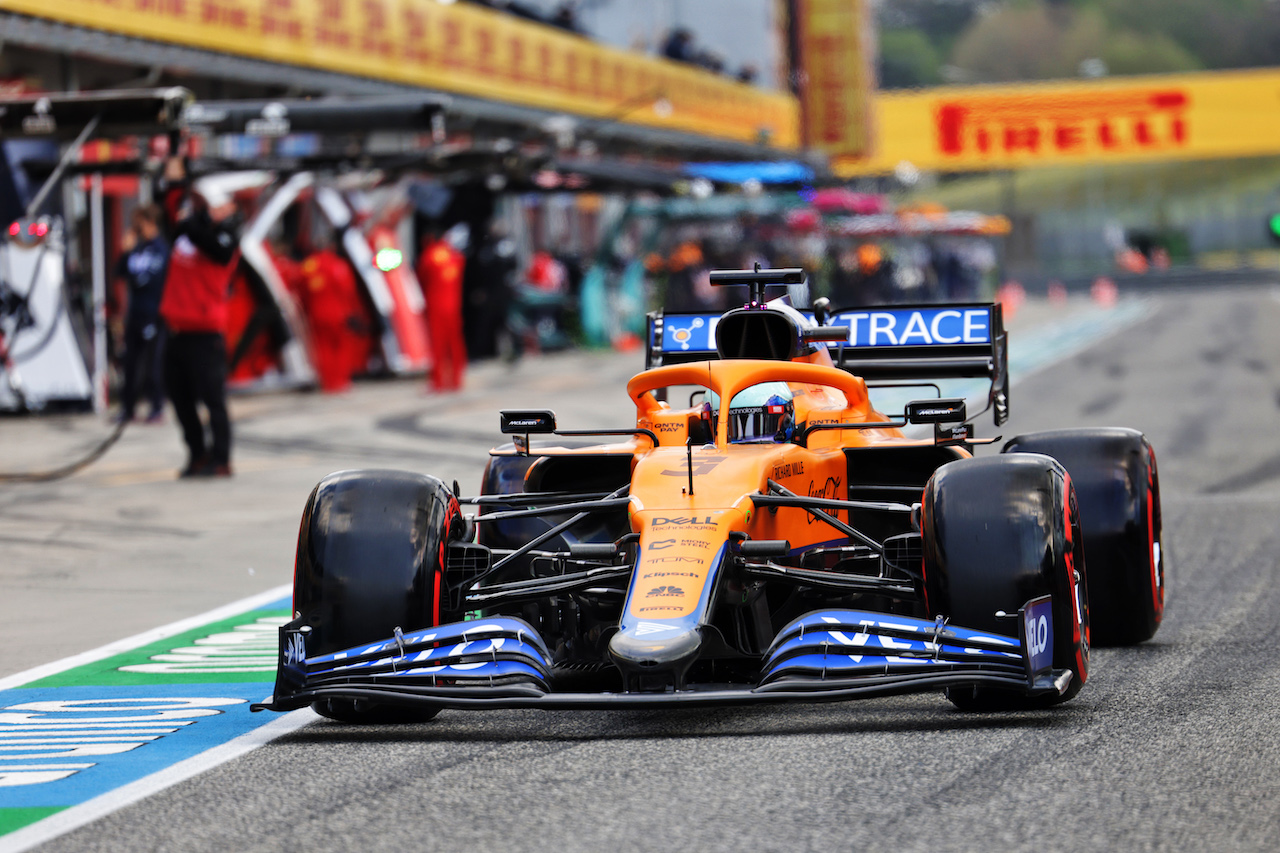 GP IMOLA, Daniel Ricciardo (AUS) McLaren MCL35M.
17.04.2021. Formula 1 World Championship, Rd 2, Emilia Romagna Grand Prix, Imola, Italy, Qualifiche Day.
- www.xpbimages.com, EMail: requests@xpbimages.com © Copyright: Bearne / XPB Images