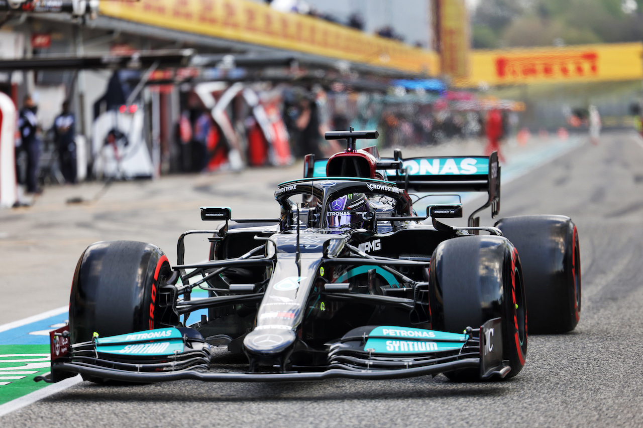 GP IMOLA, Lewis Hamilton (GBR) Mercedes AMG F1 W12.
17.04.2021. Formula 1 World Championship, Rd 2, Emilia Romagna Grand Prix, Imola, Italy, Qualifiche Day.
- www.xpbimages.com, EMail: requests@xpbimages.com © Copyright: Bearne / XPB Images