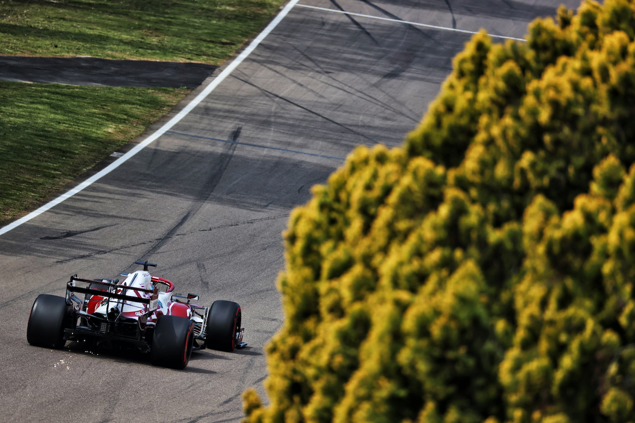 GP IMOLA, Kimi Raikkonen (FIN) Alfa Romeo Racing C41.
17.04.2021. Formula 1 World Championship, Rd 2, Emilia Romagna Grand Prix, Imola, Italy, Qualifiche Day.
- www.xpbimages.com, EMail: requests@xpbimages.com © Copyright: Batchelor / XPB Images