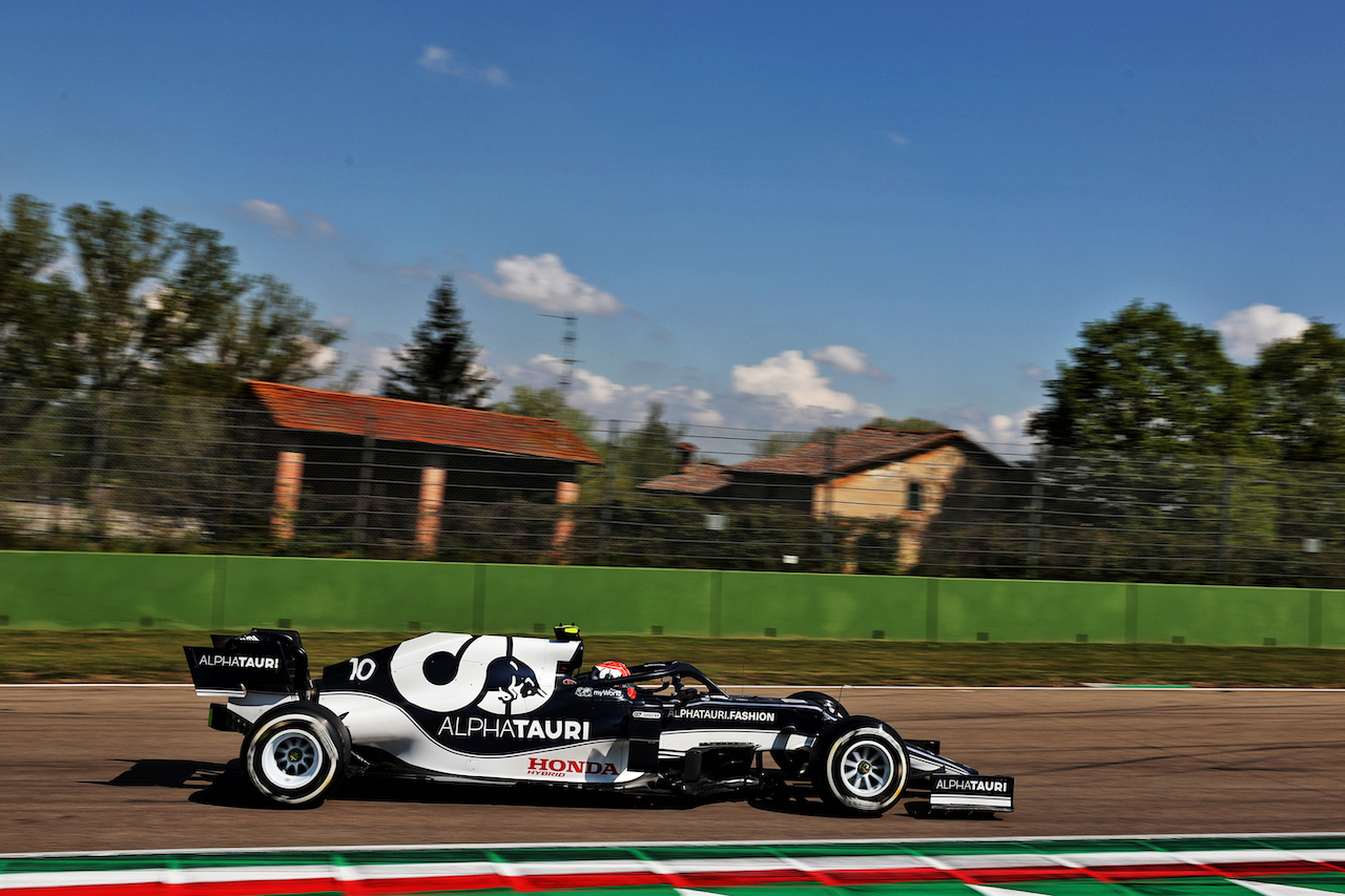 GP IMOLA, Pierre Gasly (FRA) AlphaTauri AT02.
16.04.2021. Formula 1 World Championship, Rd 2, Emilia Romagna Grand Prix, Imola, Italy, Practice Day.
- www.xpbimages.com, EMail: requests@xpbimages.com © Copyright: Batchelor / XPB Images