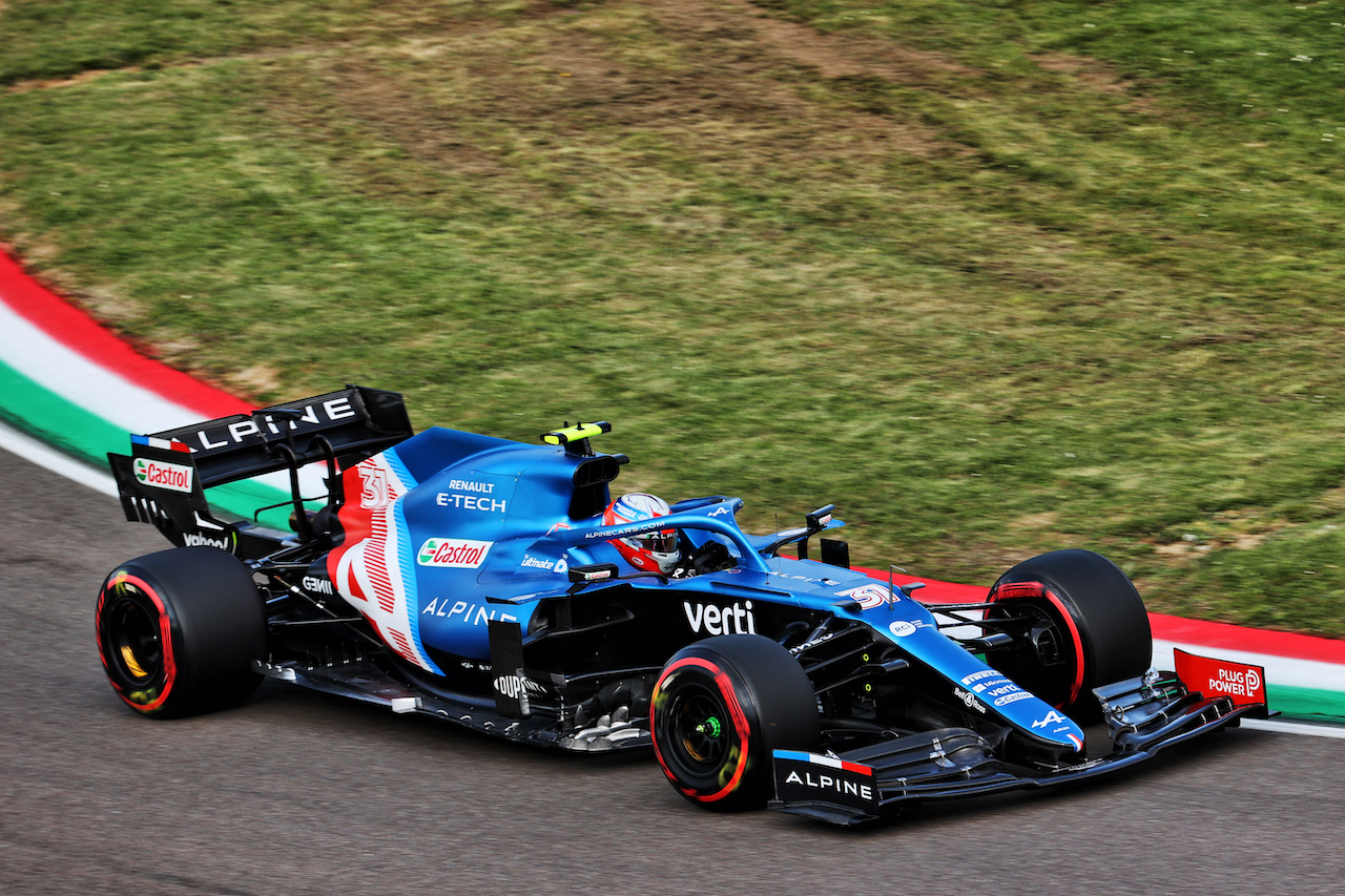 GP IMOLA, Esteban Ocon (FRA) Alpine F1 Team A521.
16.04.2021. Formula 1 World Championship, Rd 2, Emilia Romagna Grand Prix, Imola, Italy, Practice Day.
- www.xpbimages.com, EMail: requests@xpbimages.com © Copyright: Batchelor / XPB Images