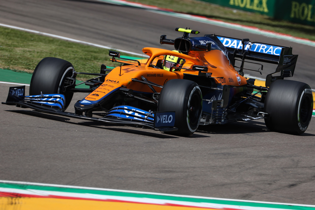 GP IMOLA, Lando Norris (GBR), McLaren F1 Team 
16.04.2021. Formula 1 World Championship, Rd 2, Emilia Romagna Grand Prix, Imola, Italy, Practice Day.
- www.xpbimages.com, EMail: requests@xpbimages.com ¬© Copyright: Charniaux / XPB Images