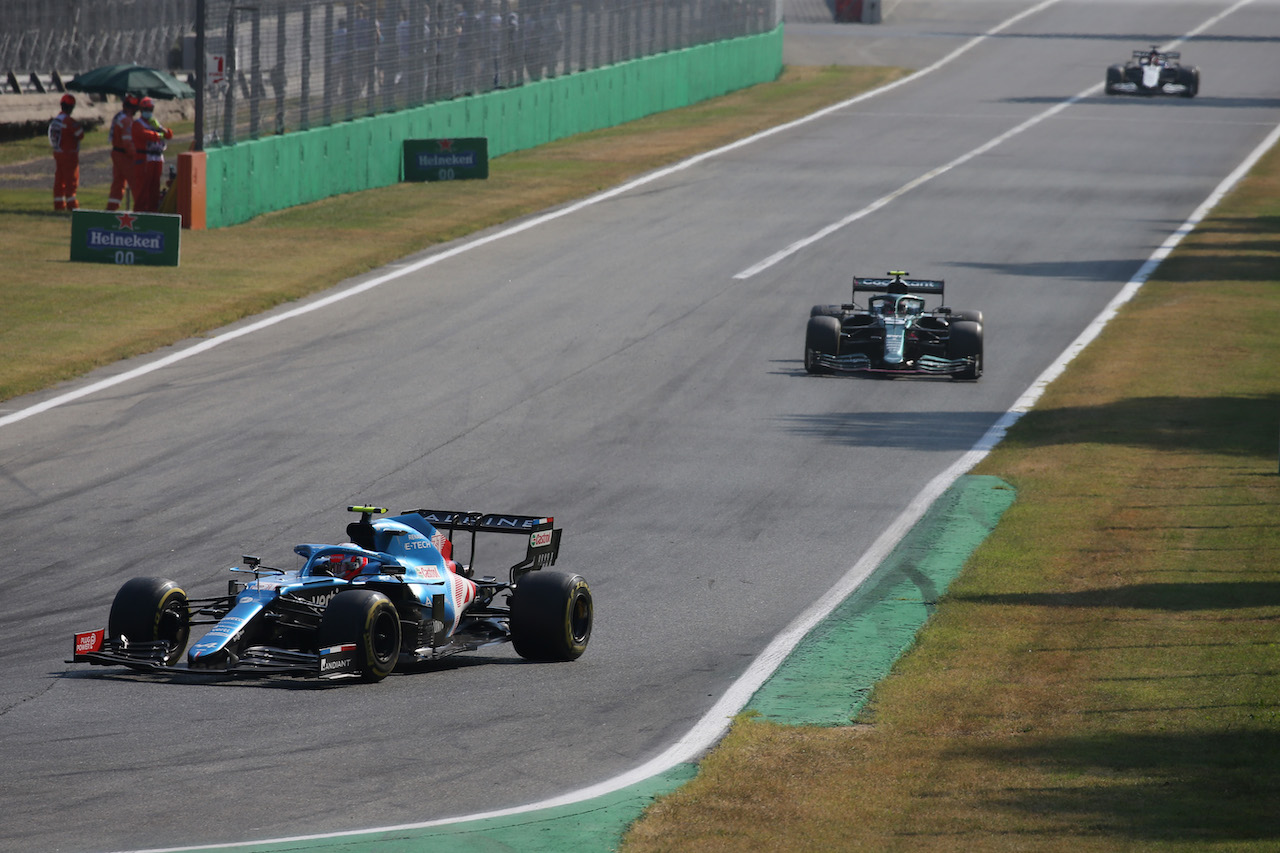 GP ITALIA, Esteban Ocon (FRA) Alpine F1 Team A521.
12.09.2021. Formula 1 World Championship, Rd 14, Italian Grand Prix, Monza, Italy, Gara Day.
- www.xpbimages.com, EMail: requests@xpbimages.com ¬© Copyright: XPB Images