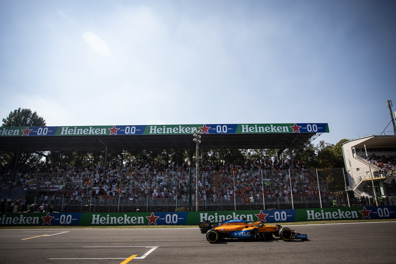 GP ITALIA, Daniel Ricciardo (AUS) McLaren MCL35M.
12.09.2021. Formula 1 World Championship, Rd 14, Italian Grand Prix, Monza, Italy, Gara Day.
- www.xpbimages.com, EMail: requests@xpbimages.com © Copyright: Bearne / XPB Images