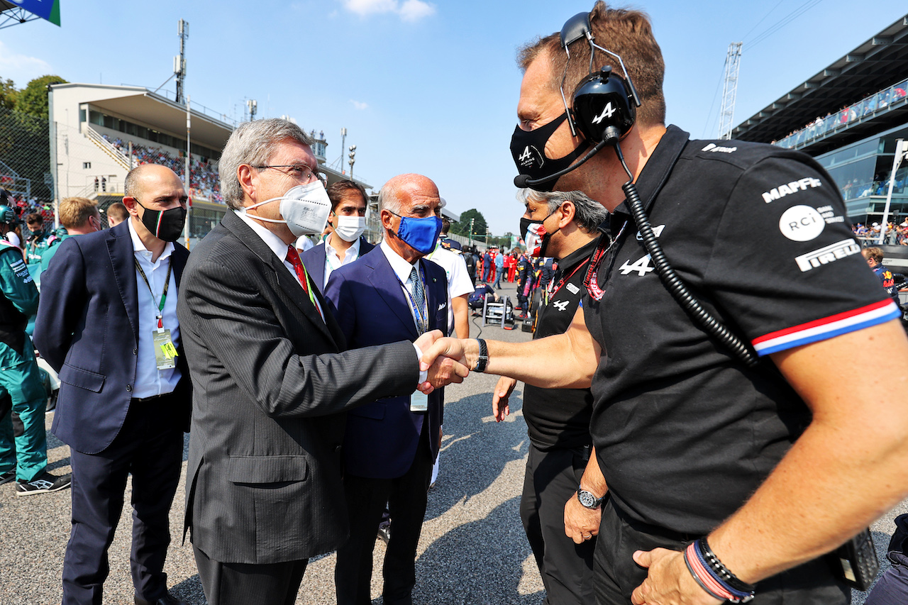 GP ITALIA, Laurent Rossi (FRA) Alpine Chief Executive Officer on the grid.
12.09.2021. Formula 1 World Championship, Rd 14, Italian Grand Prix, Monza, Italy, Gara Day.
- www.xpbimages.com, EMail: requests@xpbimages.com © Copyright: Moy / XPB Images