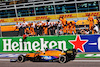 GP ITALIA, Gara winner Daniel Ricciardo (AUS) McLaren MCL35M celebrates as he passes the team at the end of the race.
12.09.2021. Formula 1 World Championship, Rd 14, Italian Grand Prix, Monza, Italy, Gara Day.
- www.xpbimages.com, EMail: requests@xpbimages.com © Copyright: Batchelor / XPB Images