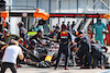 GP ITALIA, Max Verstappen (NLD) Red Bull Racing RB16B makes a pit stop - delayed by a problem with the right front wheel.
12.09.2021. Formula 1 World Championship, Rd 14, Italian Grand Prix, Monza, Italy, Gara Day.
- www.xpbimages.com, EMail: requests@xpbimages.com © Copyright: Moy / XPB Images