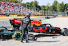 GP ITALIA, Lewis Hamilton (GBR) Mercedes AMG F1 W12 after he crashed with Max Verstappen (NLD) Red Bull Racing at the first chicane.
12.09.2021. Formula 1 World Championship, Rd 14, Italian Grand Prix, Monza, Italy, Gara Day.
- www.xpbimages.com, EMail: requests@xpbimages.com © Copyright: Batchelor / XPB Images