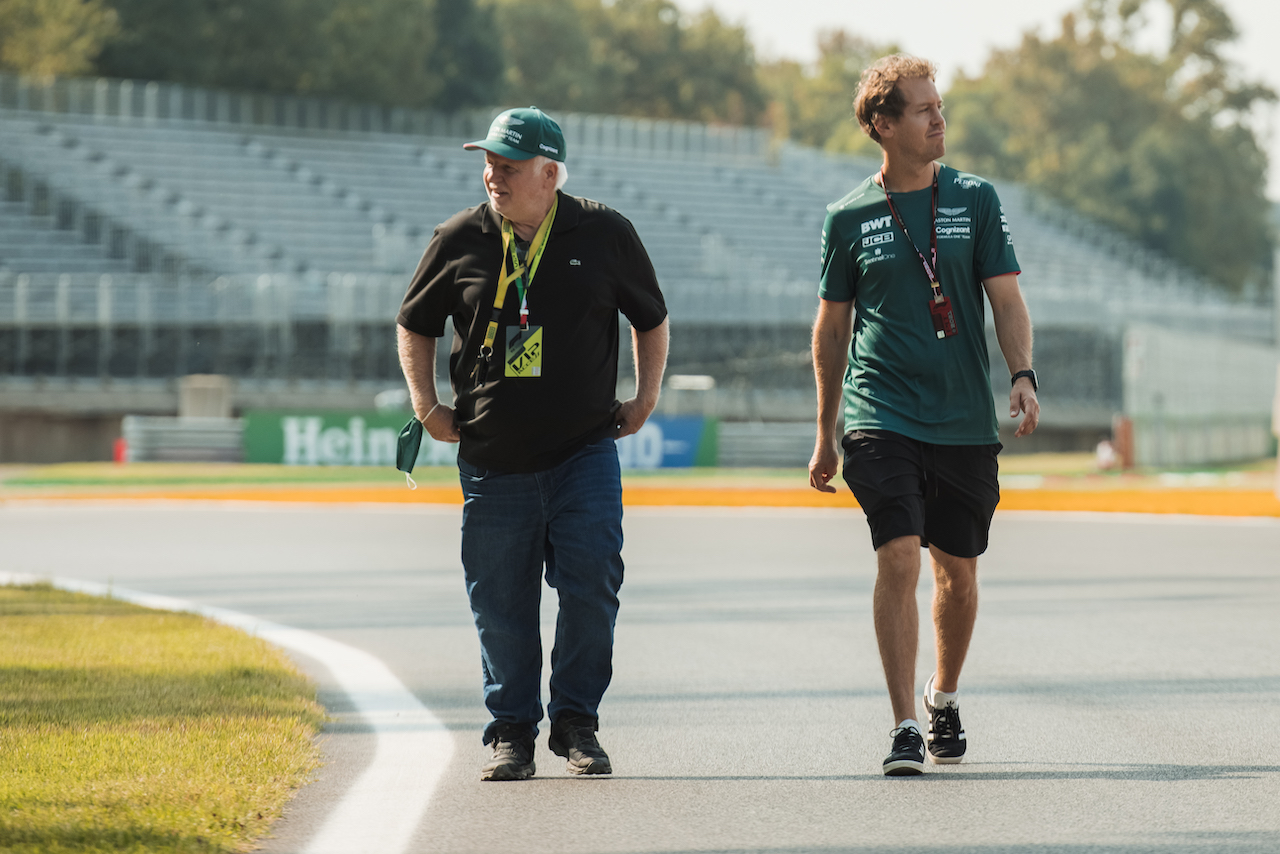 GP ITALIA, Sebastian Vettel (GER) Aston Martin F1 Team walks the circuit with his father Norbert Vettel (GER).
09.09.2021. Formula 1 World Championship, Rd 14, Italian Grand Prix, Monza, Italy, Preparation Day.
- www.xpbimages.com, EMail: requests@xpbimages.com © Copyright: Bearne / XPB Images