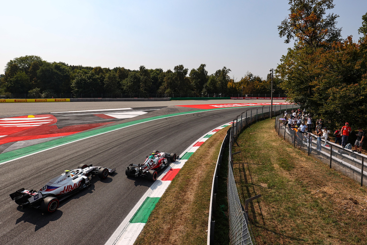 GP ITALIA, Mick Schumacher (GER), Haas F1 Team 
11.09.2021. Formula 1 World Championship, Rd 14, Italian Grand Prix, Monza, Italy, Sprint Day.
- www.xpbimages.com, EMail: requests@xpbimages.com © Copyright: Charniaux / XPB Images