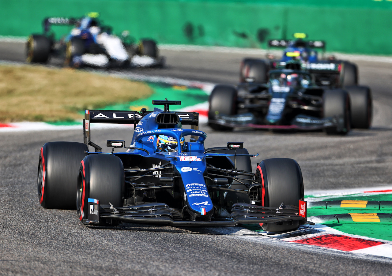 GP ITALIA, Fernando Alonso (ESP) Alpine F1 Team A521.
11.09.2021. Formula 1 World Championship, Rd 14, Italian Grand Prix, Monza, Italy, Sprint Day.
- www.xpbimages.com, EMail: requests@xpbimages.com © Copyright: Charniaux / XPB Images