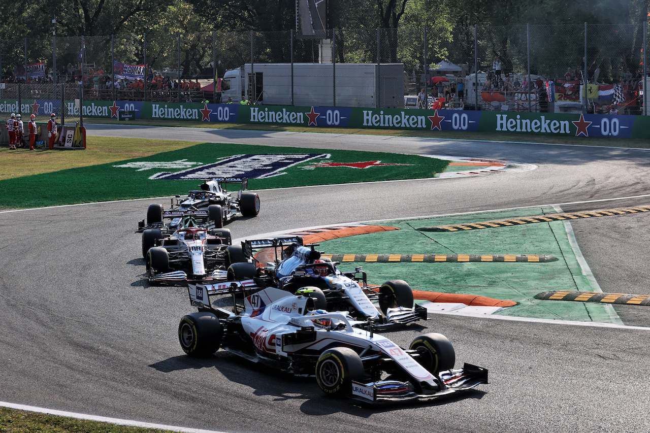 GP ITALIA, Mick Schumacher (GER) Haas VF-21.
11.09.2021. Formula 1 World Championship, Rd 14, Italian Grand Prix, Monza, Italy, Sprint Day.
- www.xpbimages.com, EMail: requests@xpbimages.com © Copyright: Batchelor / XPB Images