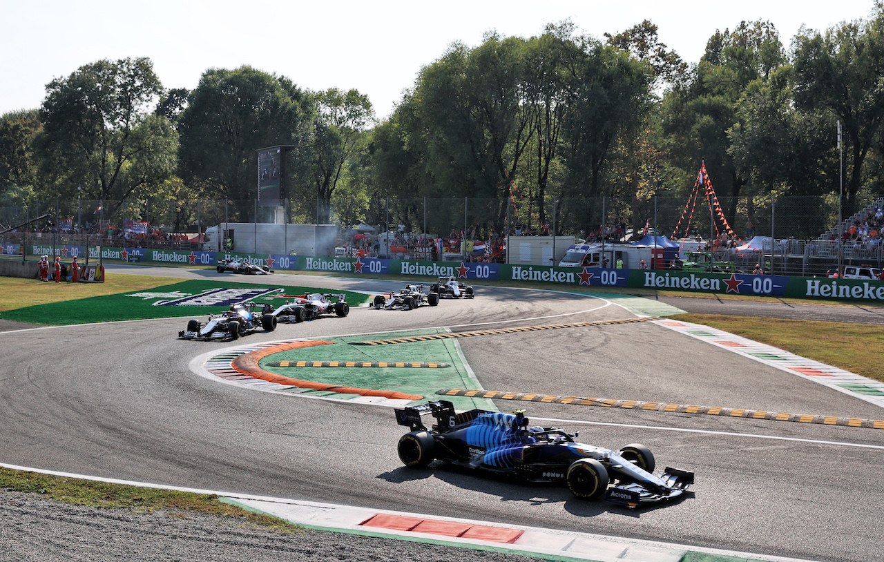 GP ITALIA, Nicholas Latifi (CDN) Williams Racing FW43B.
11.09.2021. Formula 1 World Championship, Rd 14, Italian Grand Prix, Monza, Italy, Sprint Day.
- www.xpbimages.com, EMail: requests@xpbimages.com © Copyright: Batchelor / XPB Images