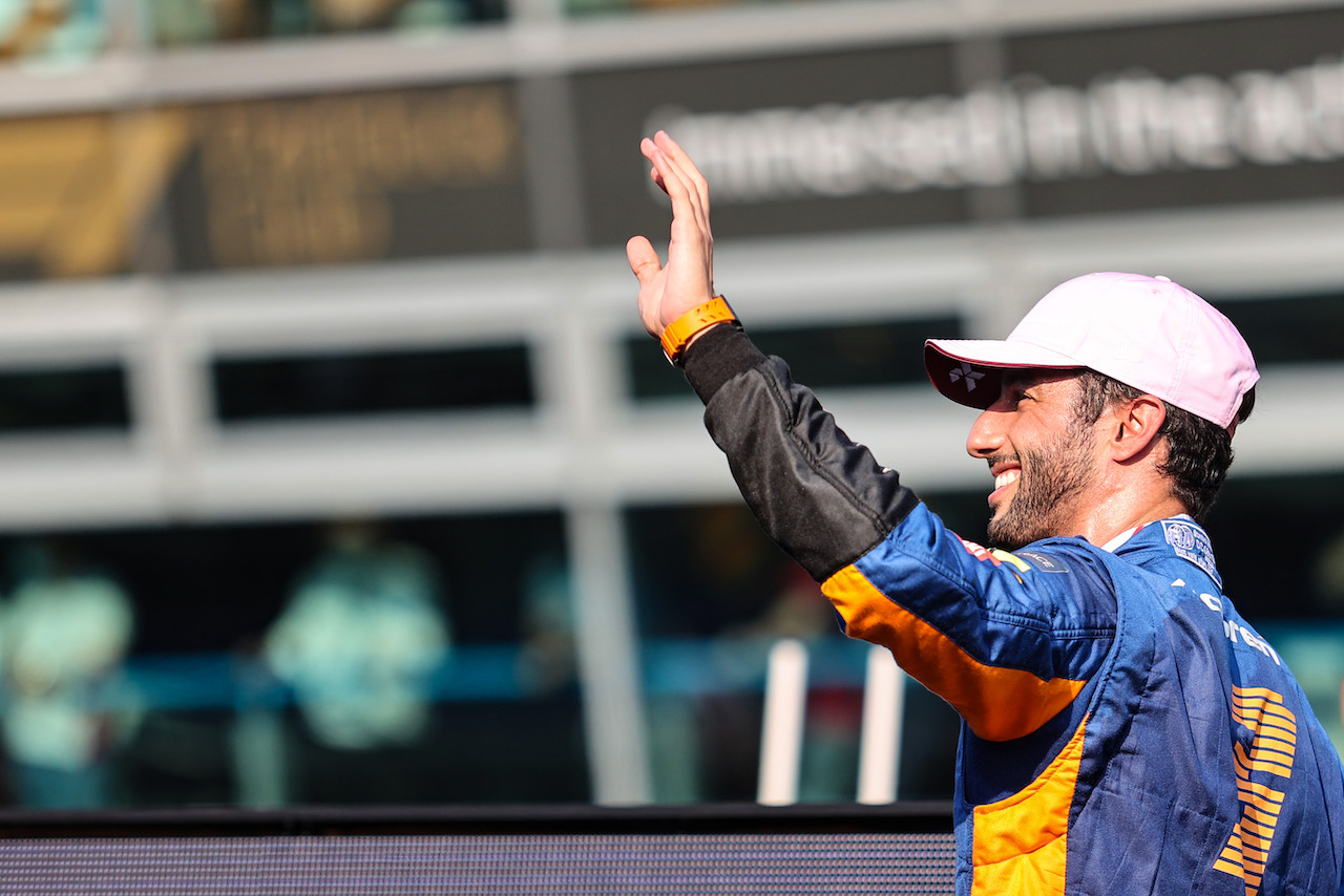 GP ITALIA, Daniel Ricciardo (AUS), McLaren F1 Team 
11.09.2021. Formula 1 World Championship, Rd 14, Italian Grand Prix, Monza, Italy, Sprint Day.
- www.xpbimages.com, EMail: requests@xpbimages.com © Copyright: Charniaux / XPB Images