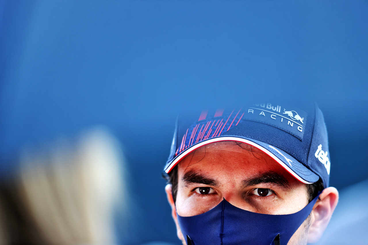 GP ITALIA, Sergio Perez (MEX) Red Bull Racing.
11.09.2021. Formula 1 World Championship, Rd 14, Italian Grand Prix, Monza, Italy, Sprint Day.
- www.xpbimages.com, EMail: requests@xpbimages.com © Copyright: Moy / XPB Images