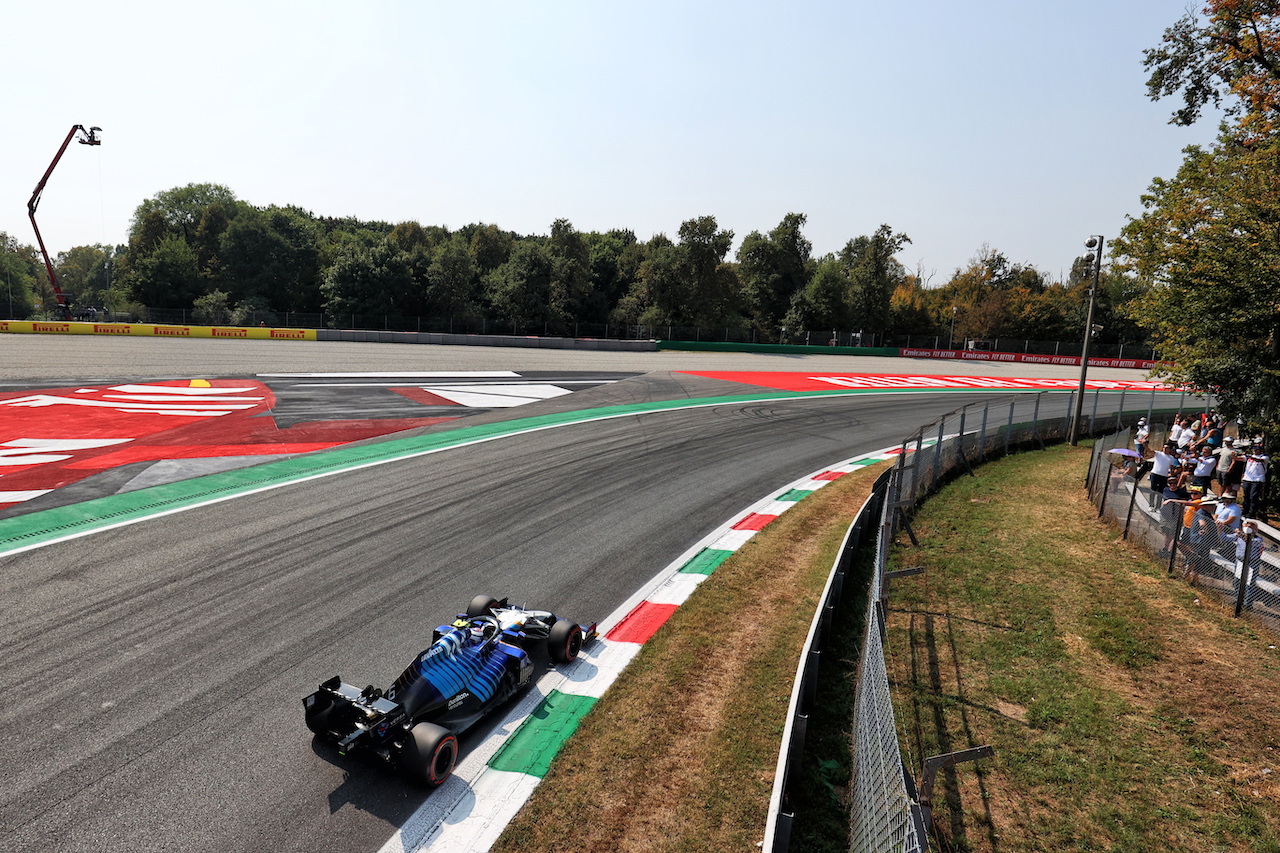 GP ITALIA, Nicholas Latifi (CDN) Williams Racing FW43B.
11.09.2021. Formula 1 World Championship, Rd 14, Italian Grand Prix, Monza, Italy, Sprint Day.
- www.xpbimages.com, EMail: requests@xpbimages.com © Copyright: Charniaux / XPB Images