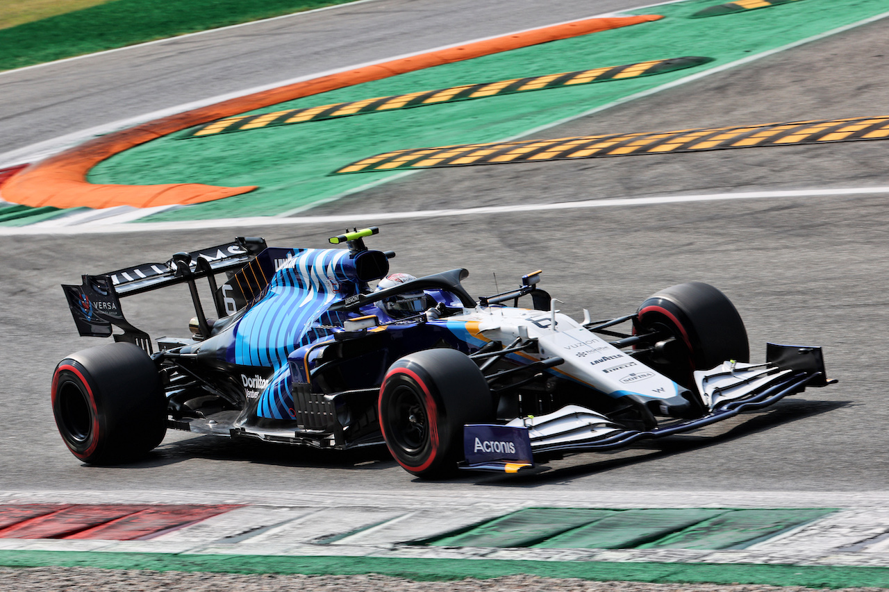 GP ITALIA, Nicholas Latifi (CDN) Williams Racing FW43B.
11.09.2021. Formula 1 World Championship, Rd 14, Italian Grand Prix, Monza, Italy, Sprint Day.
- www.xpbimages.com, EMail: requests@xpbimages.com © Copyright: Batchelor / XPB Images
