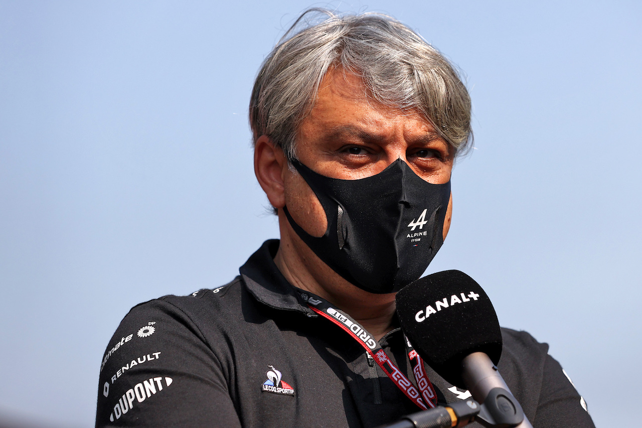GP ITALIA, Luca de Meo (ITA) Groupe Renault Chief Executive Officer.
11.09.2021. Formula 1 World Championship, Rd 14, Italian Grand Prix, Monza, Italy, Sprint Day.
- www.xpbimages.com, EMail: requests@xpbimages.com © Copyright: Moy / XPB Images