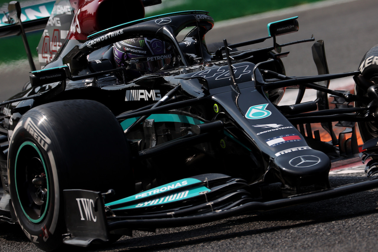 GP ITALIA, Lewis Hamilton (GBR) Mercedes AMG F1 W12.
11.09.2021. Formula 1 World Championship, Rd 14, Italian Grand Prix, Monza, Italy, Sprint Day.
- www.xpbimages.com, EMail: requests@xpbimages.com © Copyright: Batchelor / XPB Images