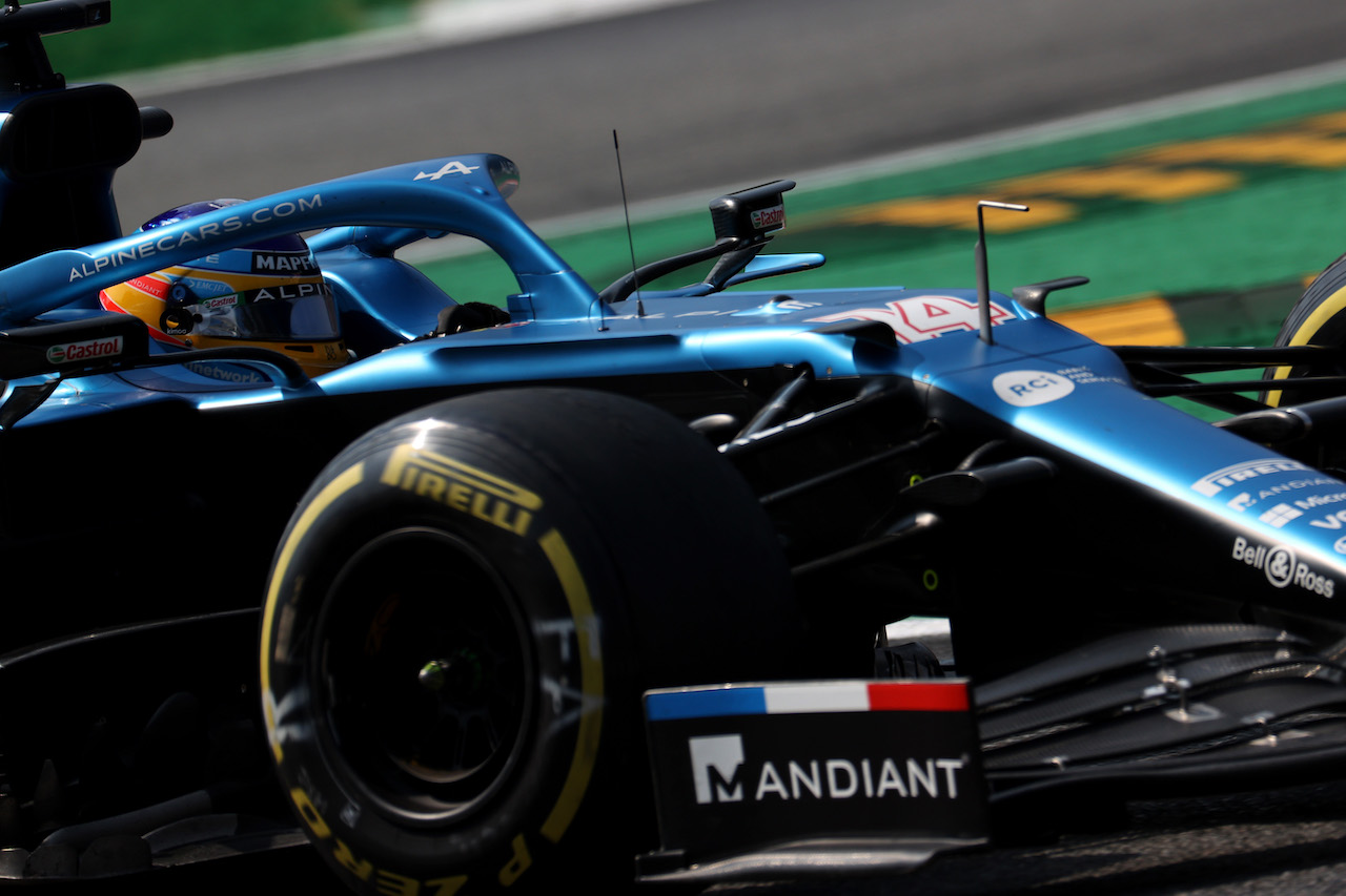 GP ITALIA, Fernando Alonso (ESP) Alpine F1 Team A521.
11.09.2021. Formula 1 World Championship, Rd 14, Italian Grand Prix, Monza, Italy, Sprint Day.
- www.xpbimages.com, EMail: requests@xpbimages.com © Copyright: Batchelor / XPB Images