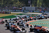 GP ITALIA, Daniel Ricciardo (AUS) McLaren MCL35M davanti a Lando Norris (GBR) McLaren MCL35M, Pierre Gasly (FRA) AlphaTauri AT02 e Lewis Hamilton (GBR) Mercedes AMG F1 W12 at the partenza.
11.09.2021. Formula 1 World Championship, Rd 14, Italian Grand Prix, Monza, Italy, Sprint Day.
- www.xpbimages.com, EMail: requests@xpbimages.com © Copyright: Batchelor / XPB Images