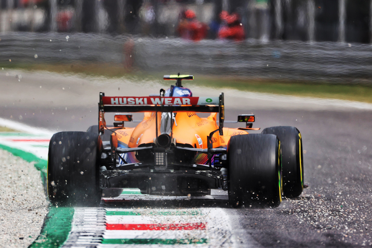 GP ITALIA, Lando Norris (GBR) McLaren MCL35M.
10.09.2021. Formula 1 World Championship, Rd 14, Italian Grand Prix, Monza, Italy, Qualifiche Day.
- www.xpbimages.com, EMail: requests@xpbimages.com © Copyright: Charniaux / XPB Images