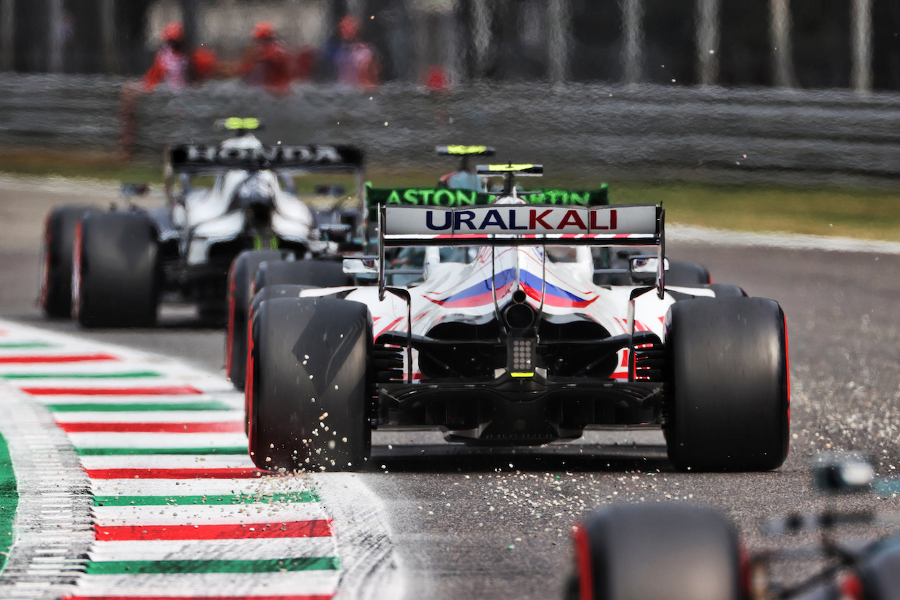 GP ITALIA, Mick Schumacher (GER) Haas VF-21.
10.09.2021. Formula 1 World Championship, Rd 14, Italian Grand Prix, Monza, Italy, Qualifiche Day.
- www.xpbimages.com, EMail: requests@xpbimages.com © Copyright: Charniaux / XPB Images