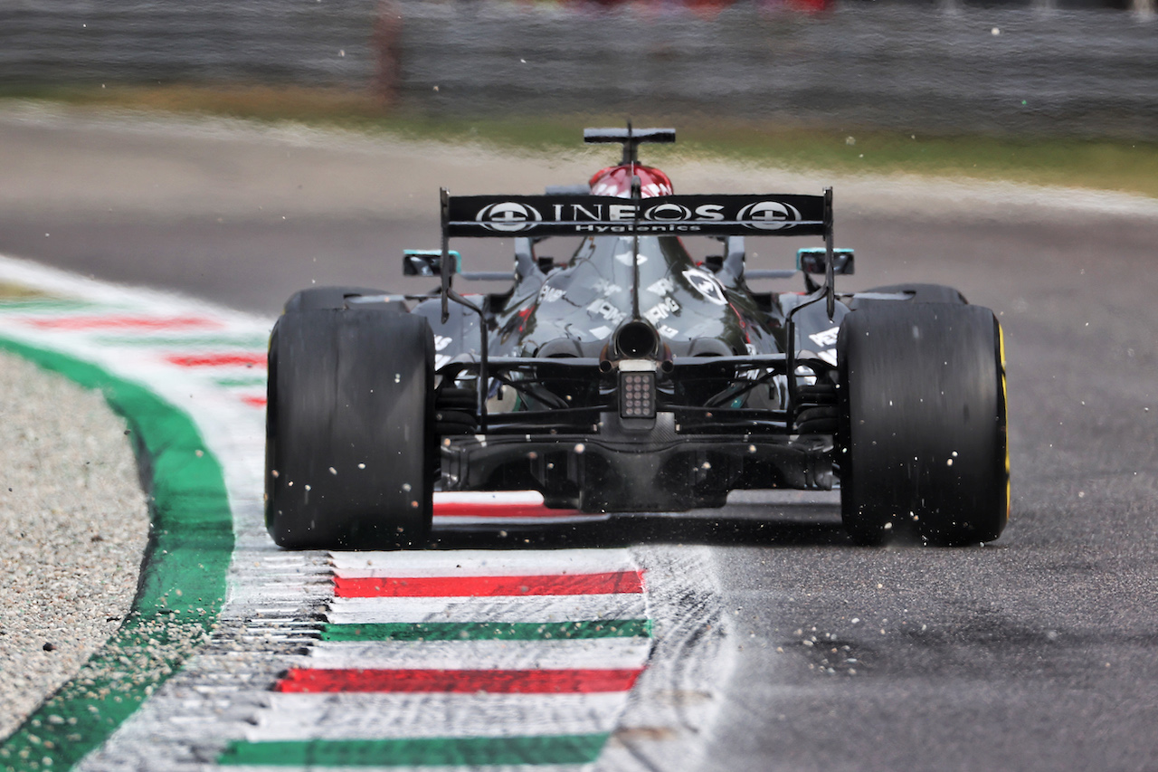 GP ITALIA, Lewis Hamilton (GBR) Mercedes AMG F1 W12.
10.09.2021. Formula 1 World Championship, Rd 14, Italian Grand Prix, Monza, Italy, Qualifiche Day.
- www.xpbimages.com, EMail: requests@xpbimages.com © Copyright: Charniaux / XPB Images