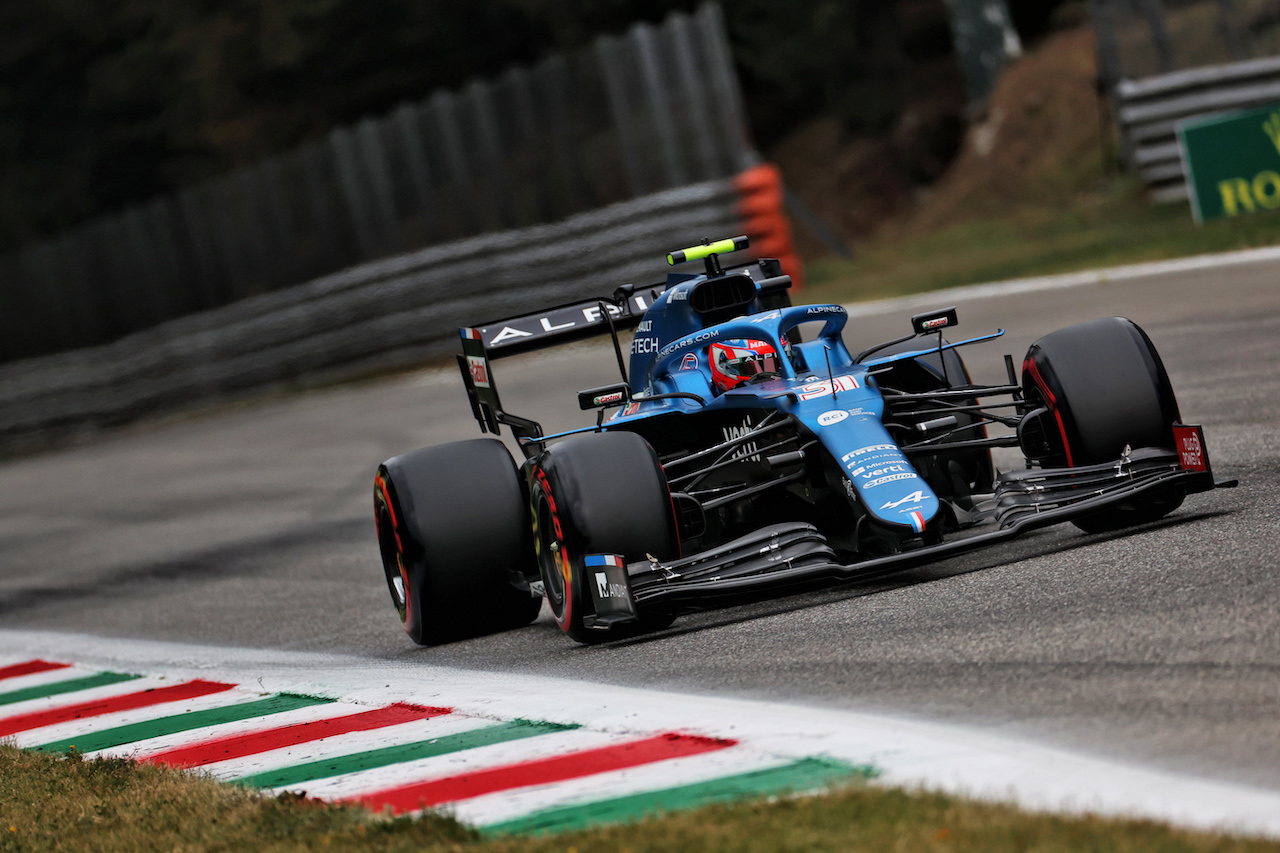 GP ITALIA, Esteban Ocon (FRA) Alpine F1 Team A521.
10.09.2021. Formula 1 World Championship, Rd 14, Italian Grand Prix, Monza, Italy, Qualifiche Day.
- www.xpbimages.com, EMail: requests@xpbimages.com © Copyright: Batchelor / XPB Images