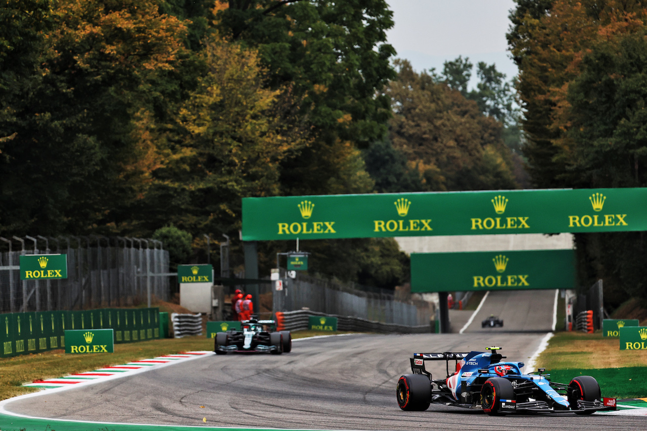 GP ITALIA, Esteban Ocon (FRA) Alpine F1 Team A521.
10.09.2021. Formula 1 World Championship, Rd 14, Italian Grand Prix, Monza, Italy, Qualifiche Day.
- www.xpbimages.com, EMail: requests@xpbimages.com © Copyright: Batchelor / XPB Images