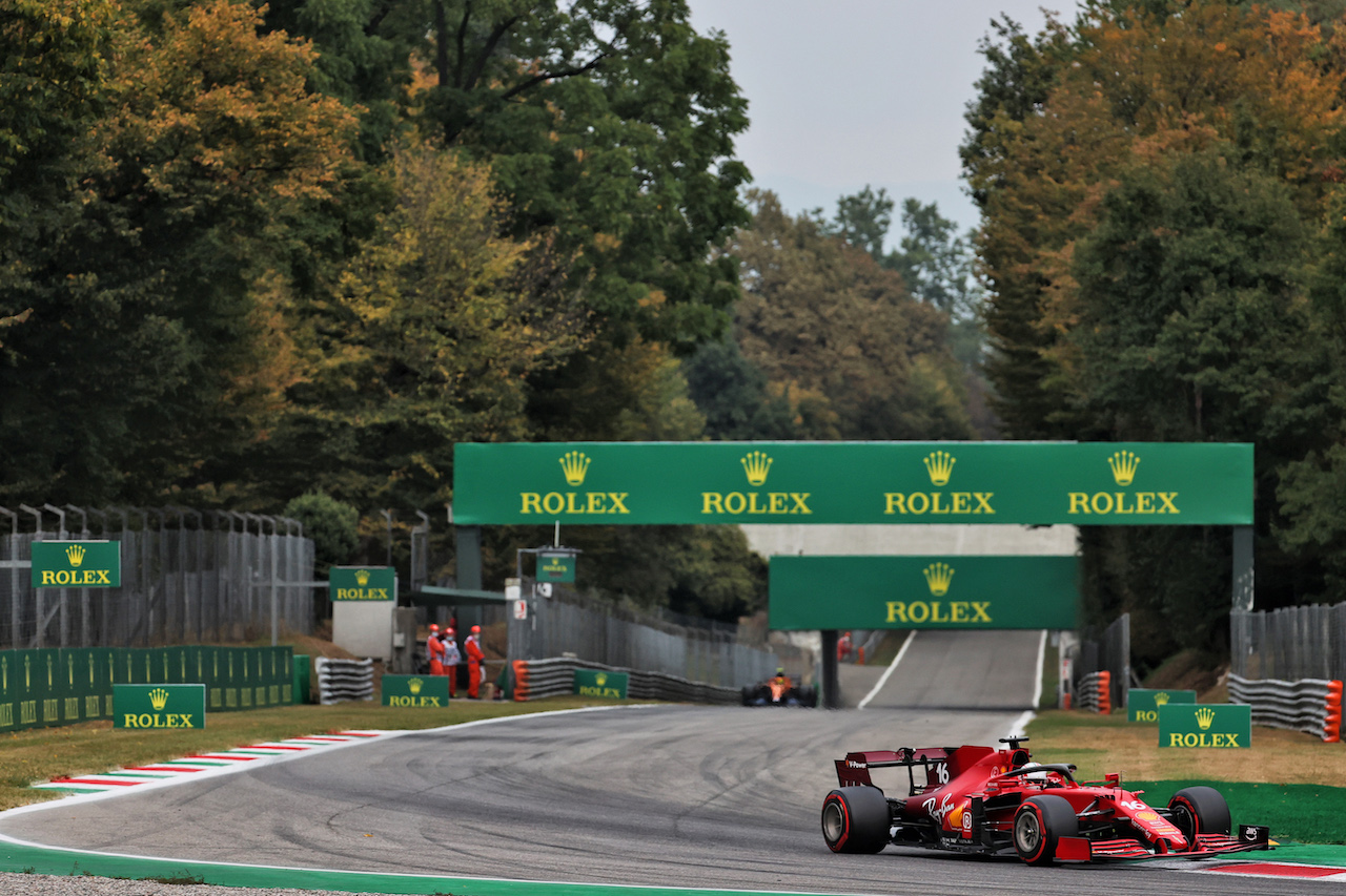 GP ITALIA, Charles Leclerc (MON) Ferrari SF-21.
10.09.2021. Formula 1 World Championship, Rd 14, Italian Grand Prix, Monza, Italy, Qualifiche Day.
- www.xpbimages.com, EMail: requests@xpbimages.com © Copyright: Batchelor / XPB Images