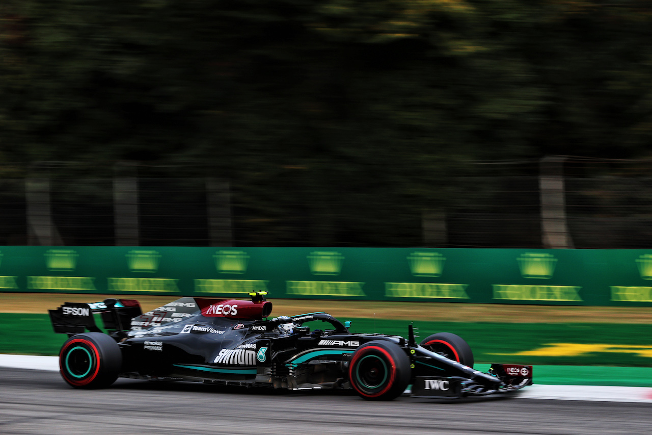 GP ITALIA, Valtteri Bottas (FIN) Mercedes AMG F1 W12.
10.09.2021. Formula 1 World Championship, Rd 14, Italian Grand Prix, Monza, Italy, Qualifiche Day.
- www.xpbimages.com, EMail: requests@xpbimages.com © Copyright: Batchelor / XPB Images