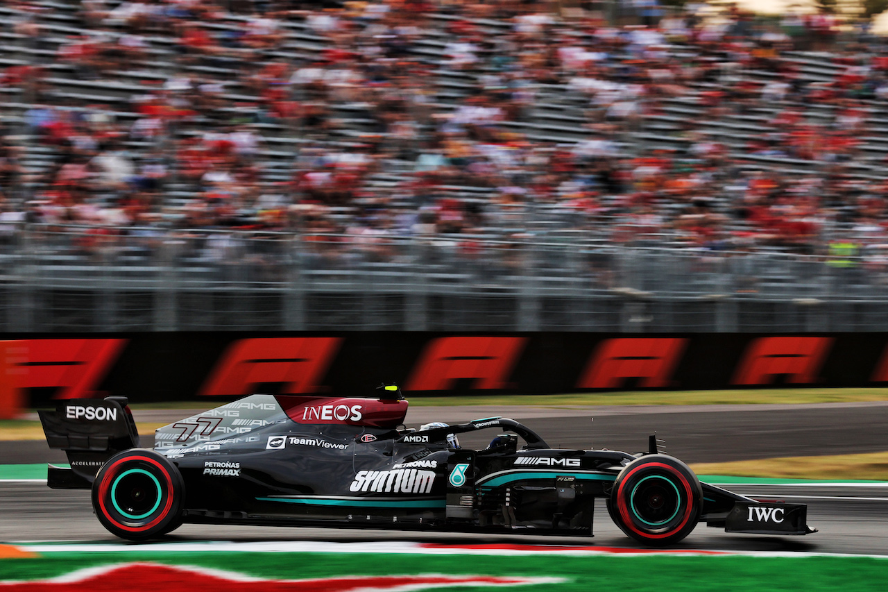GP ITALIA, Valtteri Bottas (FIN) Mercedes AMG F1 W12.
10.09.2021. Formula 1 World Championship, Rd 14, Italian Grand Prix, Monza, Italy, Qualifiche Day.
- www.xpbimages.com, EMail: requests@xpbimages.com © Copyright: Batchelor / XPB Images