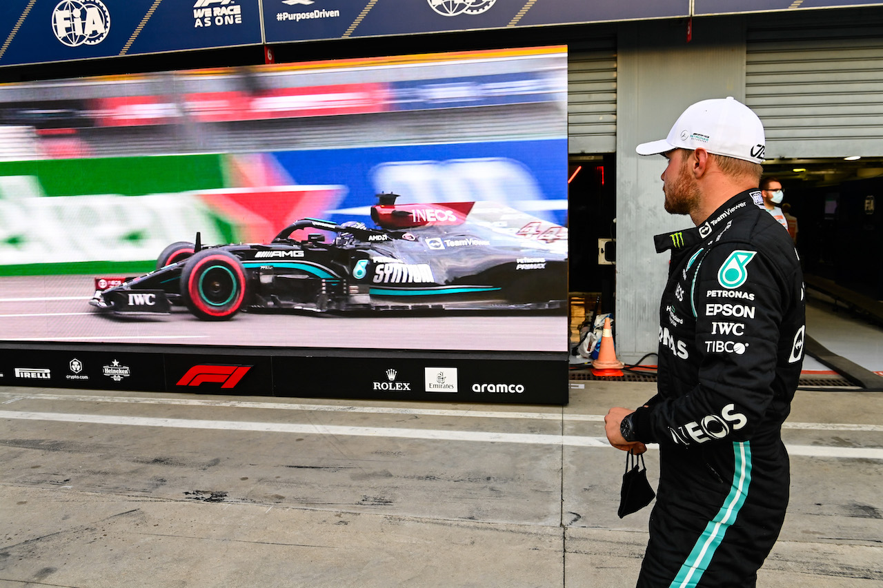 GP ITALIA, Valtteri Bottas (FIN) Mercedes AMG F1 in qualifying parc ferme.
10.09.2021. Formula 1 World Championship, Rd 14, Italian Grand Prix, Monza, Italy, Qualifiche Day.
- www.xpbimages.com, EMail: requests@xpbimages.com © Copyright: FIA Pool Image for Editorial Use Only