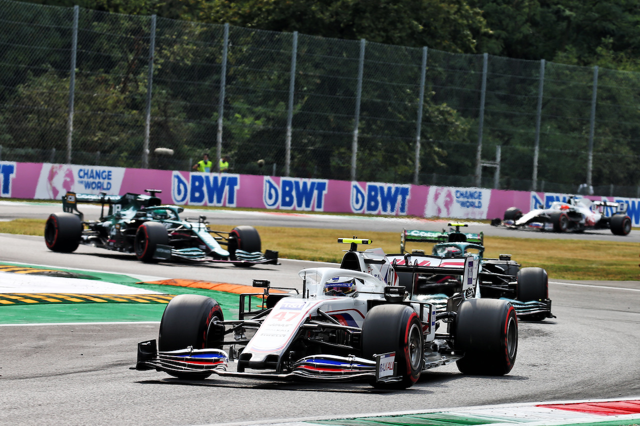GP ITALIA, Mick Schumacher (GER) Haas VF-21.
10.09.2021. Formula 1 World Championship, Rd 14, Italian Grand Prix, Monza, Italy, Qualifiche Day.
- www.xpbimages.com, EMail: requests@xpbimages.com © Copyright: XPB Images