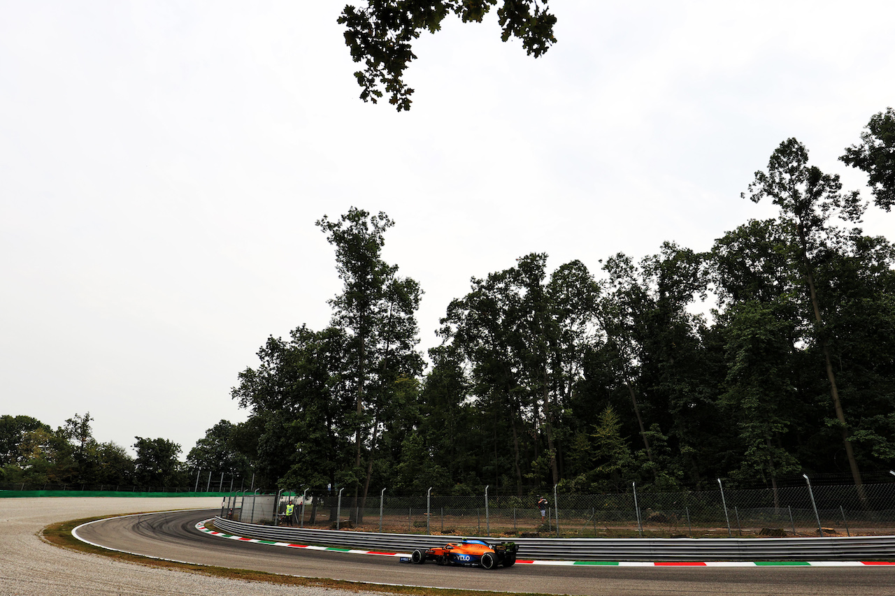 GP ITALIA, Lando Norris (GBR) McLaren MCL35M.
10.09.2021. Formula 1 World Championship, Rd 14, Italian Grand Prix, Monza, Italy, Qualifiche Day.
- www.xpbimages.com, EMail: requests@xpbimages.com © Copyright: Charniaux / XPB Images
