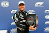 GP ITALIA, Valtteri Bottas (FIN) Mercedes AMG F1 celebrates being fastest in qualifying parc ferme with the Pirelli Speed King Award.
10.09.2021. Formula 1 World Championship, Rd 14, Italian Grand Prix, Monza, Italy, Qualifiche Day.
- www.xpbimages.com, EMail: requests@xpbimages.com © Copyright: FIA Pool Image for Editorial Use Only