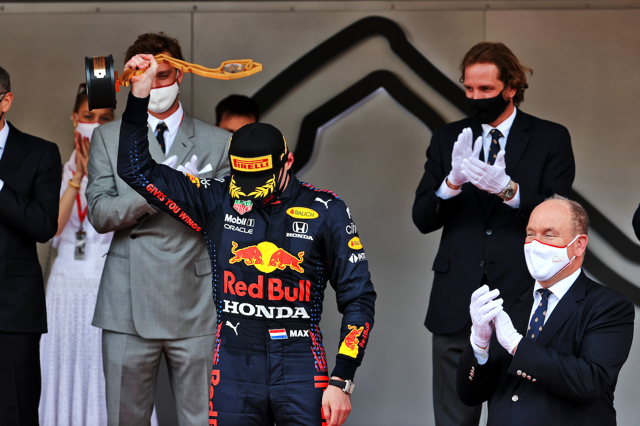 GP MONACO, Gara winner Max Verstappen (NLD) Red Bull Racing celebrates on the podium.
23.05.2021. Formula 1 World Championship, Rd 5, Monaco Grand Prix, Monte Carlo, Monaco, Gara Day.
- www.xpbimages.com, EMail: requests@xpbimages.com © Copyright: Batchelor / XPB Images