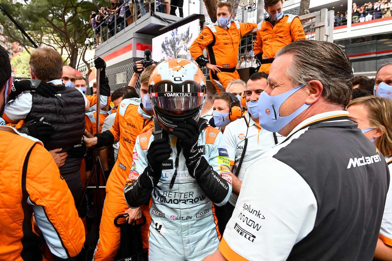 GP MONACO, (L to R): Lando Norris (GBR) McLaren with Zak Brown (USA) McLaren Executive Director in parc ferme.
23.05.2021. Formula 1 World Championship, Rd 5, Monaco Grand Prix, Monte Carlo, Monaco, Gara Day.
- www.xpbimages.com, EMail: requests@xpbimages.com © Copyright: FIA Pool Image for Editorial Use Only