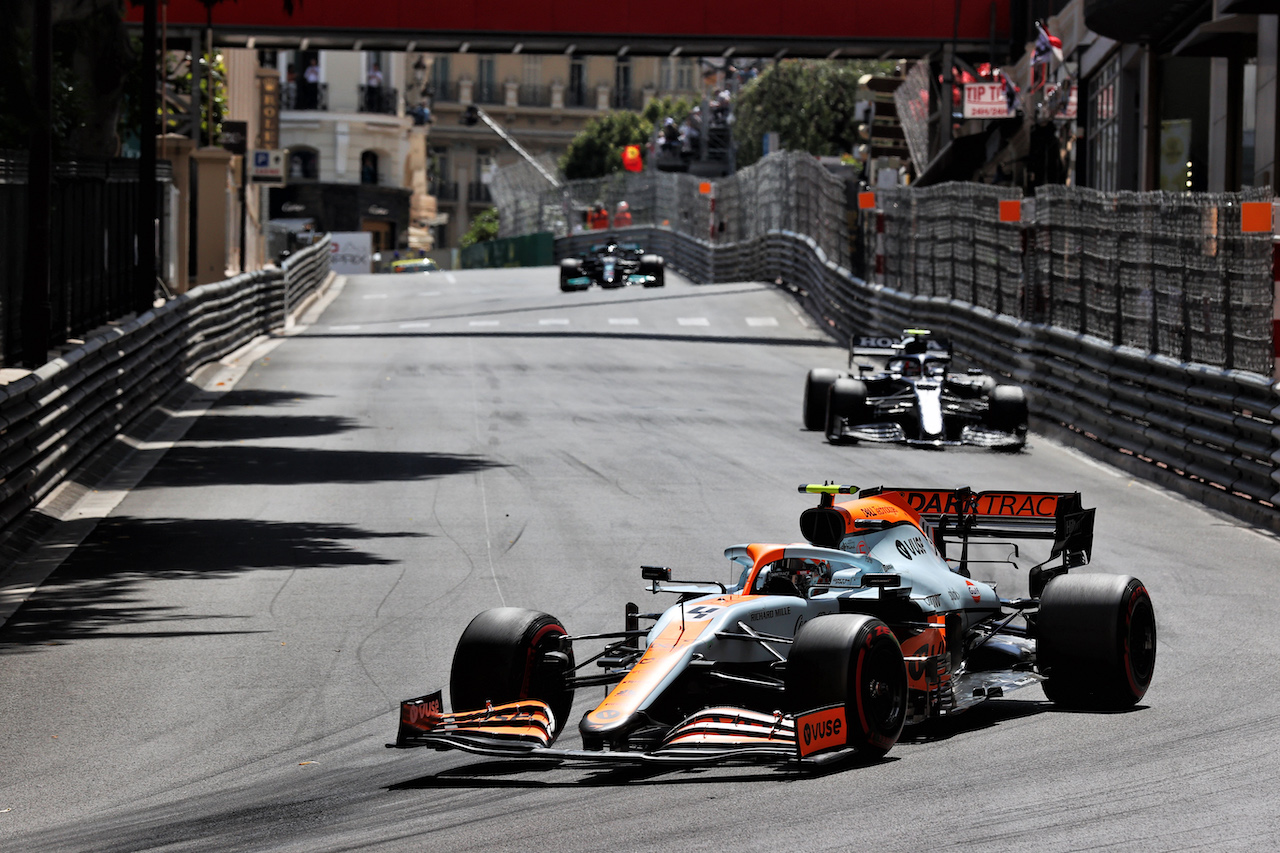 GP MONACO, Lando Norris (GBR) McLaren MCL35M.
23.05.2021. Formula 1 World Championship, Rd 5, Monaco Grand Prix, Monte Carlo, Monaco, Gara Day.
- www.xpbimages.com, EMail: requests@xpbimages.com © Copyright: Batchelor / XPB Images