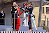 GP MONACO, (L to R): Adrian Newey (GBR) Red Bull Racing Chief Technical Officer celebrates on the podium with vincitore Max Verstappen (NLD) Red Bull Racing.
23.05.2021. Formula 1 World Championship, Rd 5, Monaco Grand Prix, Monte Carlo, Monaco, Gara Day.
- www.xpbimages.com, EMail: requests@xpbimages.com © Copyright: Bearne / XPB Images