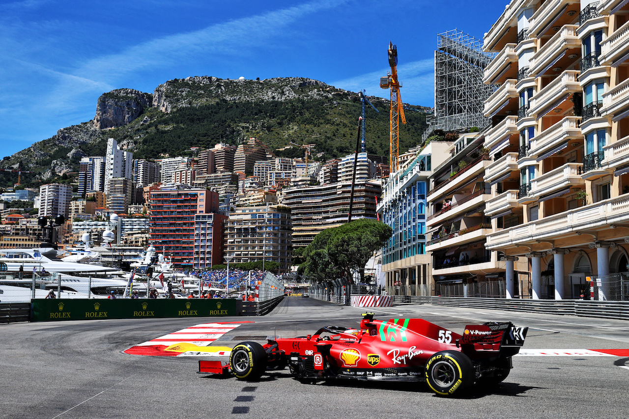 GP MONACO, Carlos Sainz Jr (ESP) Ferrari SF-21.
20.05.2021. Formula 1 World Championship, Rd 5, Monaco Grand Prix, Monte Carlo, Monaco, Practice Day.
- www.xpbimages.com, EMail: requests@xpbimages.com © Copyright: Moy / XPB Images