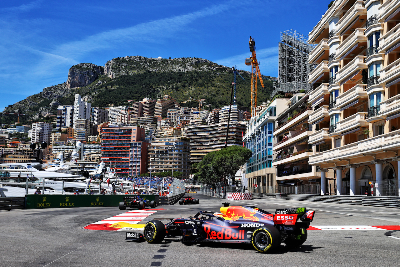 GP MONACO, Max Verstappen (NLD) Red Bull Racing RB16B.
20.05.2021. Formula 1 World Championship, Rd 5, Monaco Grand Prix, Monte Carlo, Monaco, Practice Day.
- www.xpbimages.com, EMail: requests@xpbimages.com © Copyright: Moy / XPB Images