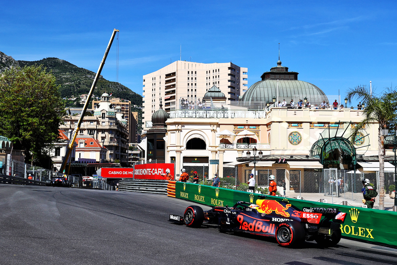 GP MONACO, Max Verstappen (NLD) Red Bull Racing RB16B.
20.05.2021. Formula 1 World Championship, Rd 5, Monaco Grand Prix, Monte Carlo, Monaco, Practice Day.
- www.xpbimages.com, EMail: requests@xpbimages.com © Copyright: Moy / XPB Images