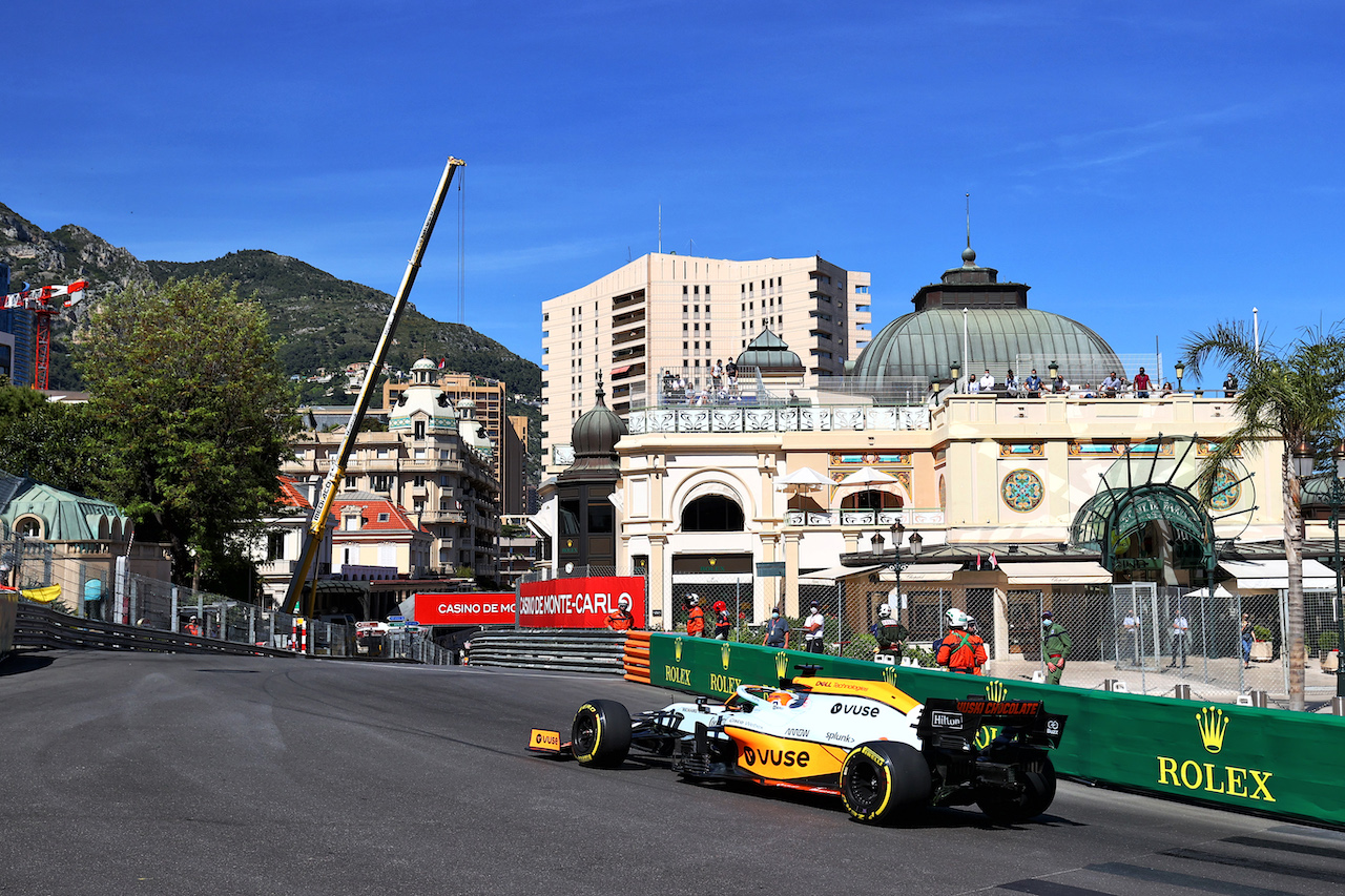 GP MONACO, Daniel Ricciardo (AUS) McLaren MCL35M.
20.05.2021. Formula 1 World Championship, Rd 5, Monaco Grand Prix, Monte Carlo, Monaco, Practice Day.
- www.xpbimages.com, EMail: requests@xpbimages.com © Copyright: Moy / XPB Images