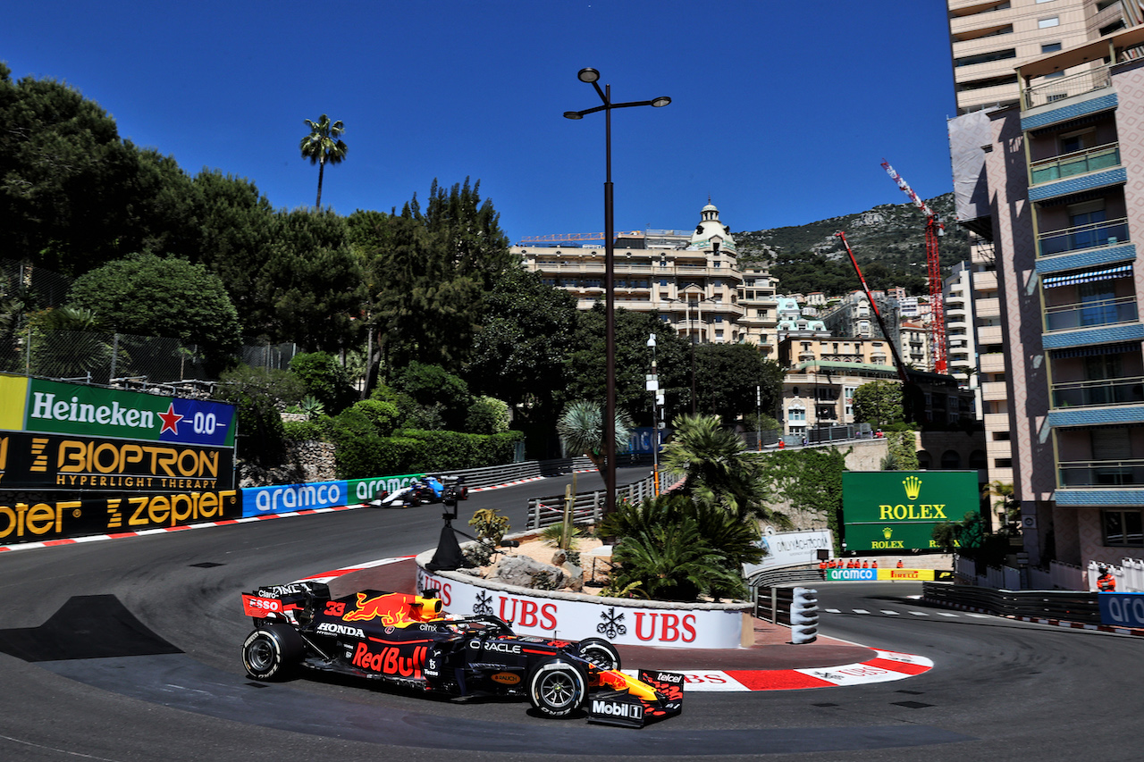 GP MONACO, Max Verstappen (NLD) Red Bull Racing RB16B.
20.05.2021. Formula 1 World Championship, Rd 5, Monaco Grand Prix, Monte Carlo, Monaco, Practice Day.
- www.xpbimages.com, EMail: requests@xpbimages.com © Copyright: Batchelor / XPB Images